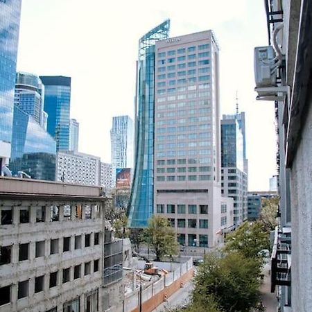 Przytulne Mieszkanie W Centrum Varşovia Exterior foto