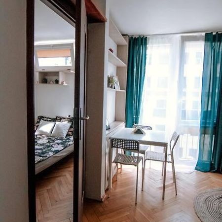 Przytulne Mieszkanie W Centrum Varşovia Exterior foto